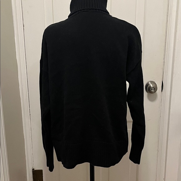 GAP Heavy Black Turtleneck Sweater - Picture 4 of 6